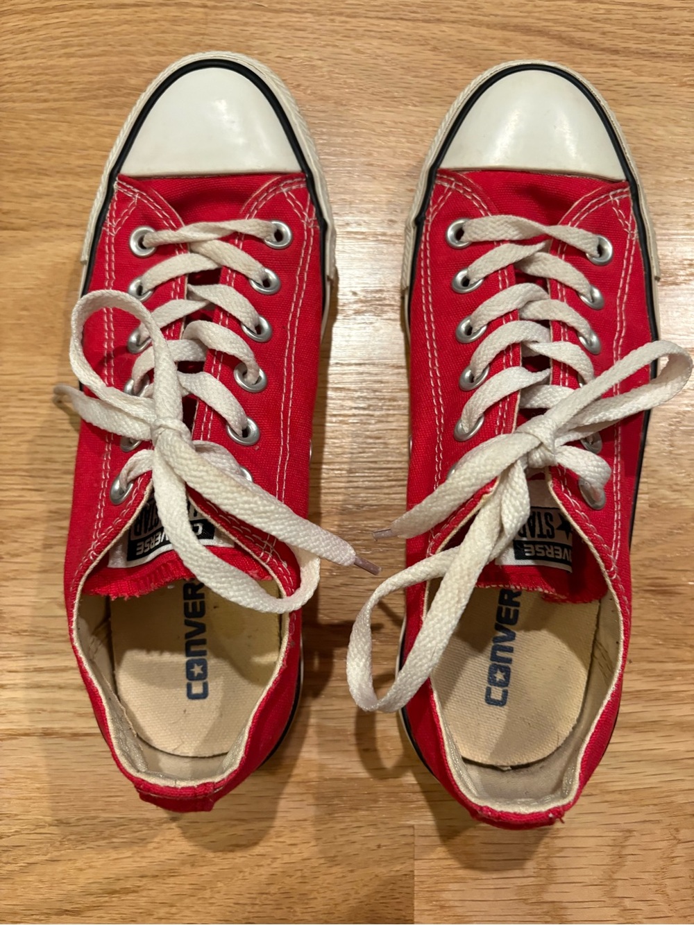 Converse All Star Red Low Top Canvas Sneakers M6 W8